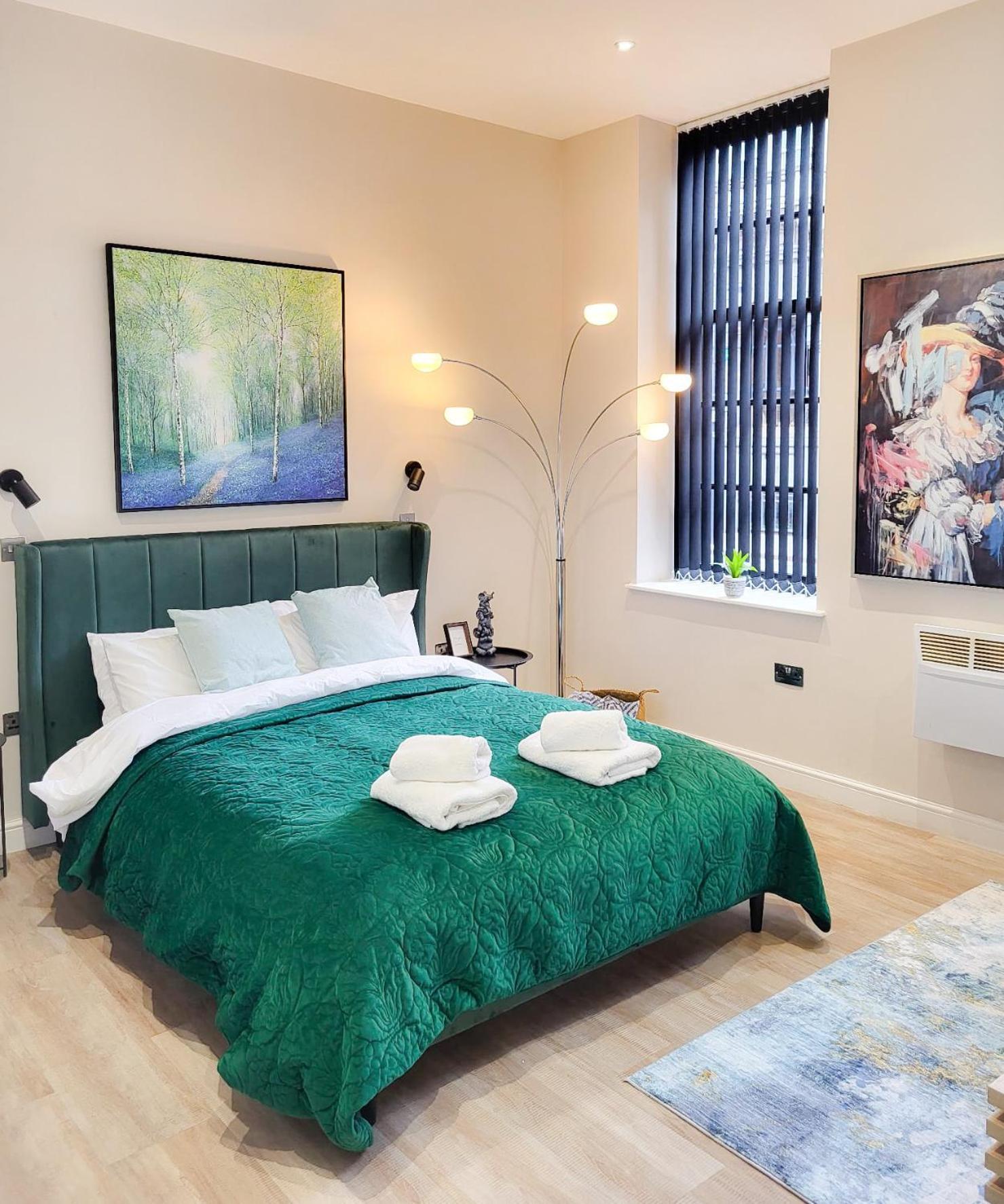 Beautiful Apartment & Central Location & King Size Bed Leeds  Eksteriør billede