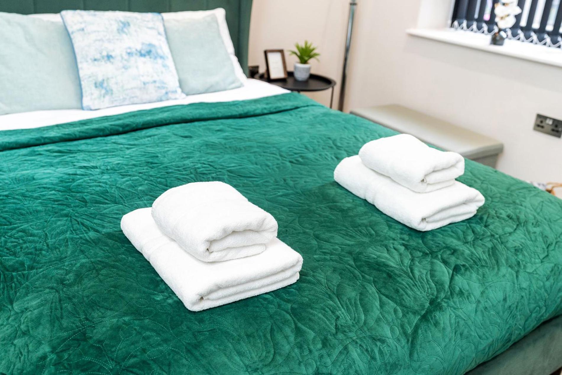 Beautiful Apartment & Central Location & King Size Bed Leeds  Eksteriør billede